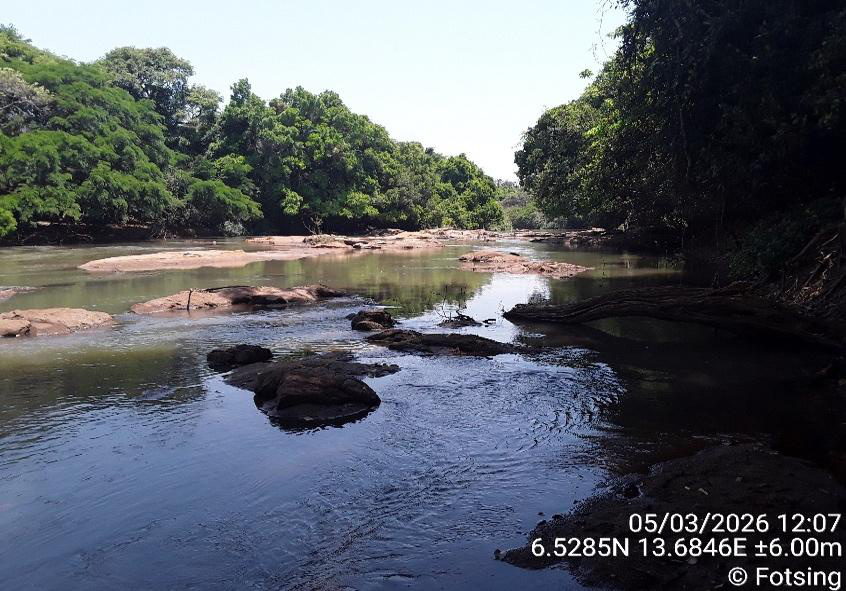 O rio Djérem em seu leito menor